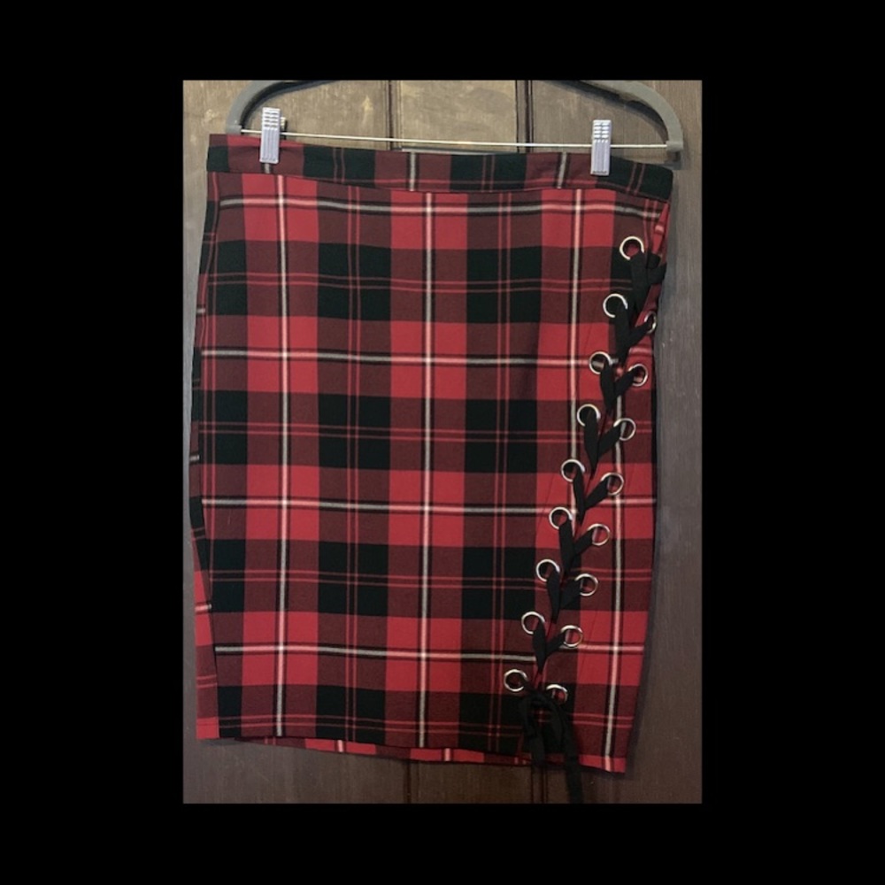 Plaid skirt